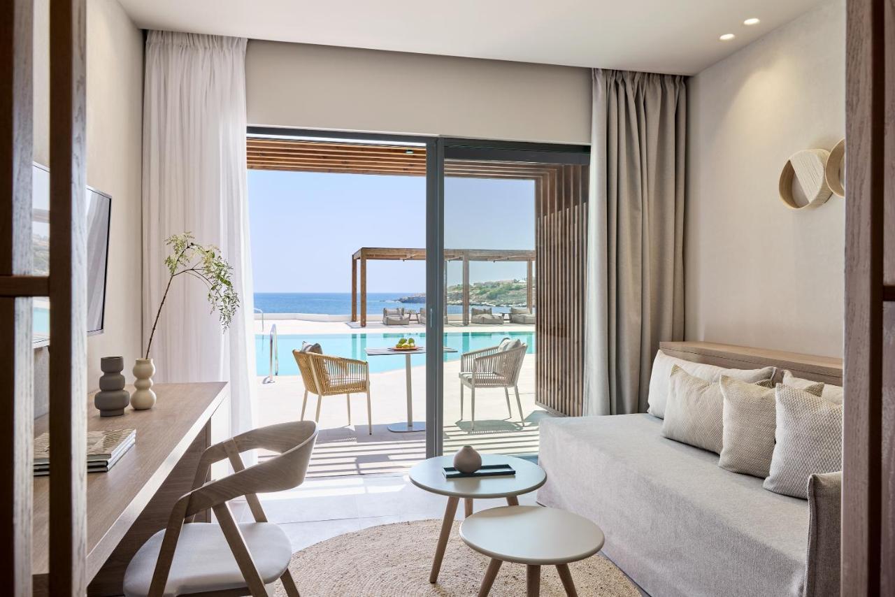 Elissa Adults-only Lifestyle